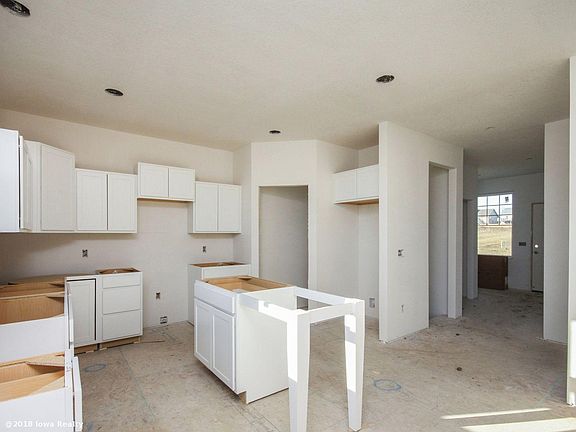 2nd image of 310 N 18th St