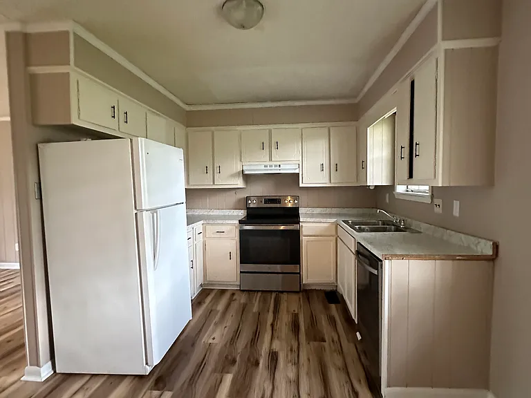 540 Ferguson Ave #540 — Photo 2