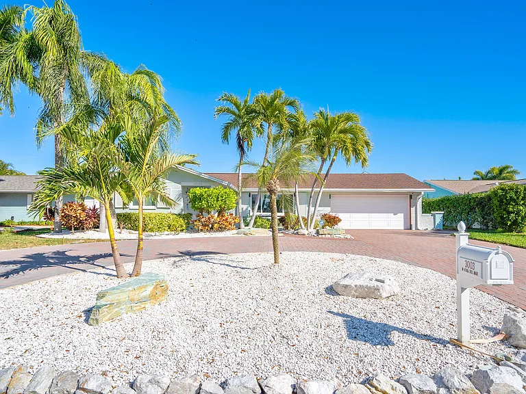 3003 W Vina Del Mar Blvd — Photo 5