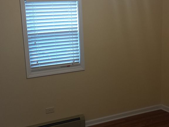 5th image of 1035 Warner Ave APT 3