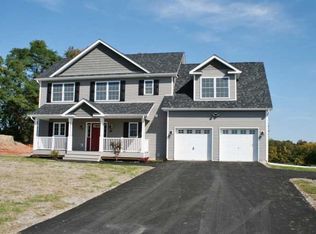 16 Rebecca Dr, Middletown, NY 10940