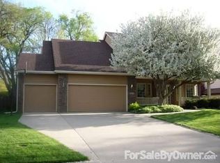 5623 Orchard Dr, West Des Moines, IA 50266