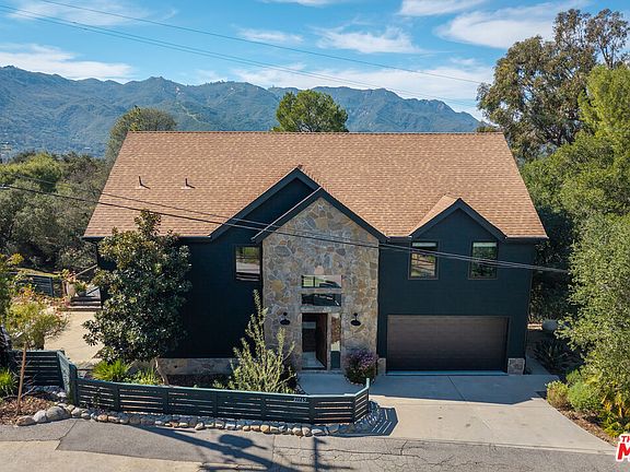 2nd image of 21165 Entrada Rd