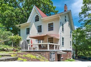 22 Cherry Ave, Cornwall On Hudson, NY 12520