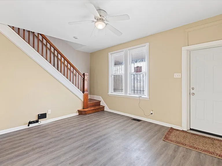 1602 Pershing St #1 — Photo 23