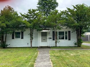 23 Cottage Hill Rd, Queensbury, NY 12804