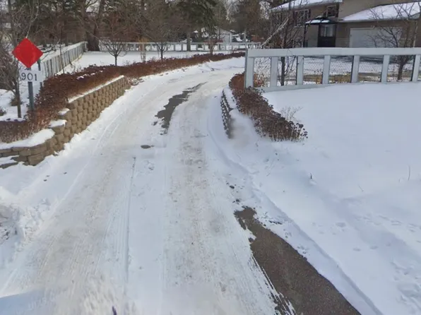 901 74th Ave N, Brooklyn Park, MN 55444