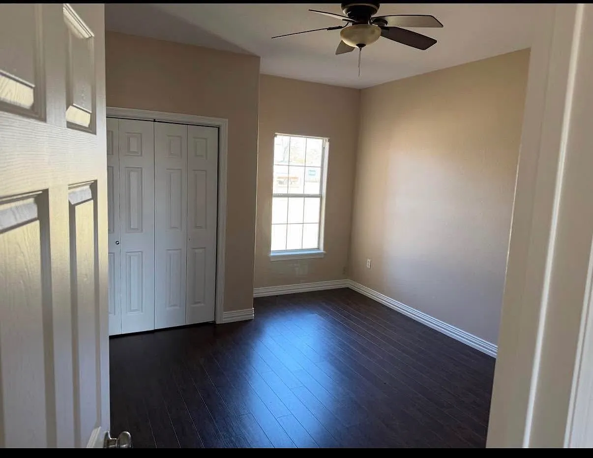7311 Palm Dr — Photo 1