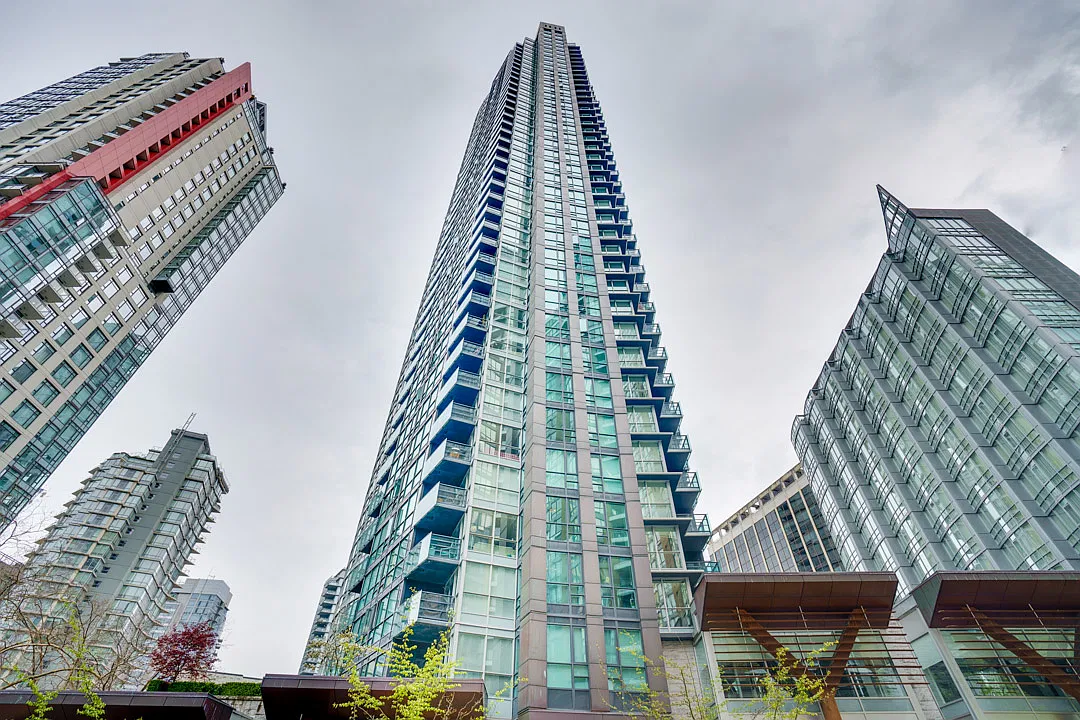 1189 Melville Street Vancouver — Photo 1
