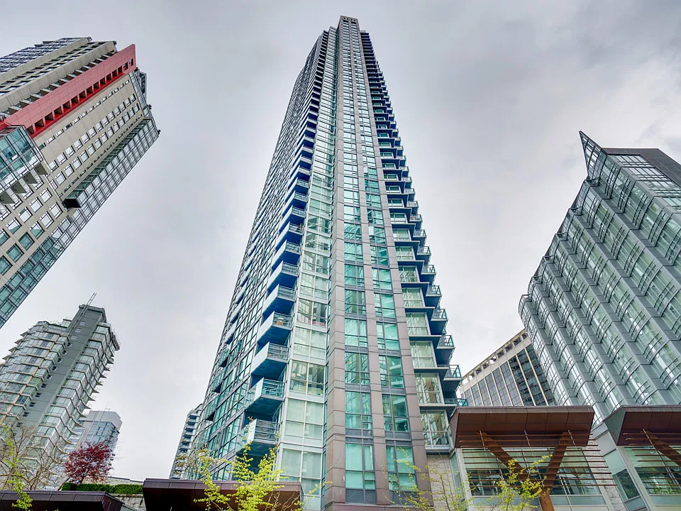 1189 Melville St #1503