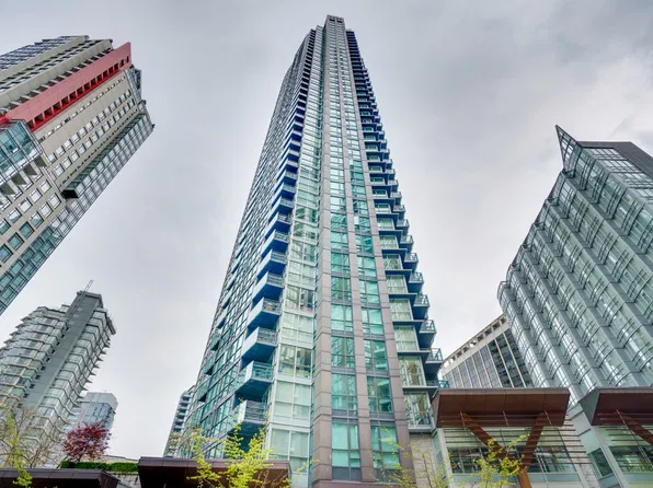 1189 Melville St #1503, Vancouver, BC V6E 4T8