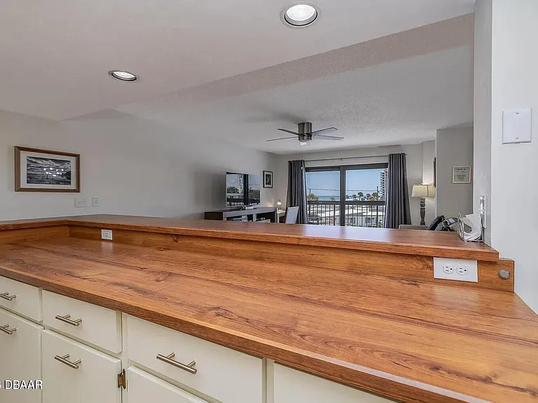 1513 Ocean Shore Blvd #2C — Photo 23