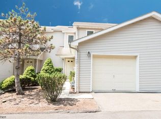 703 Skyline Dr #73, Haledon, NJ 07508