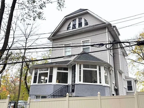 17 Landscape Avenue, Yonkers, NY 10705