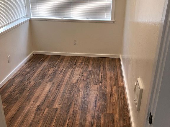 3rd image of 53505 Country Club Dr