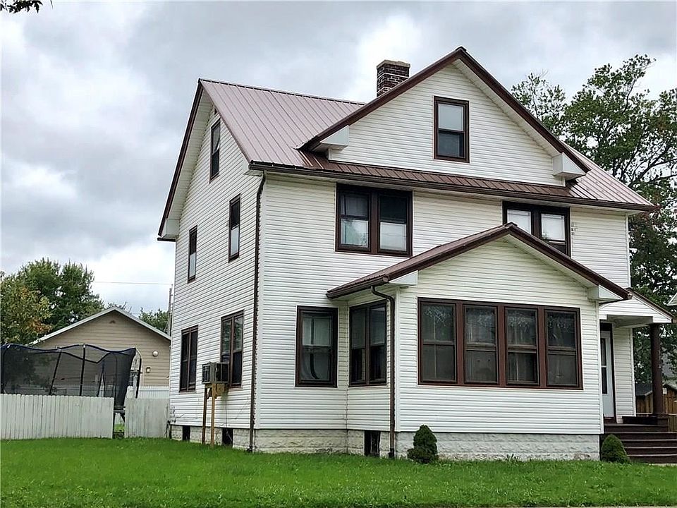 2nd image of 233 Lincoln Ave
