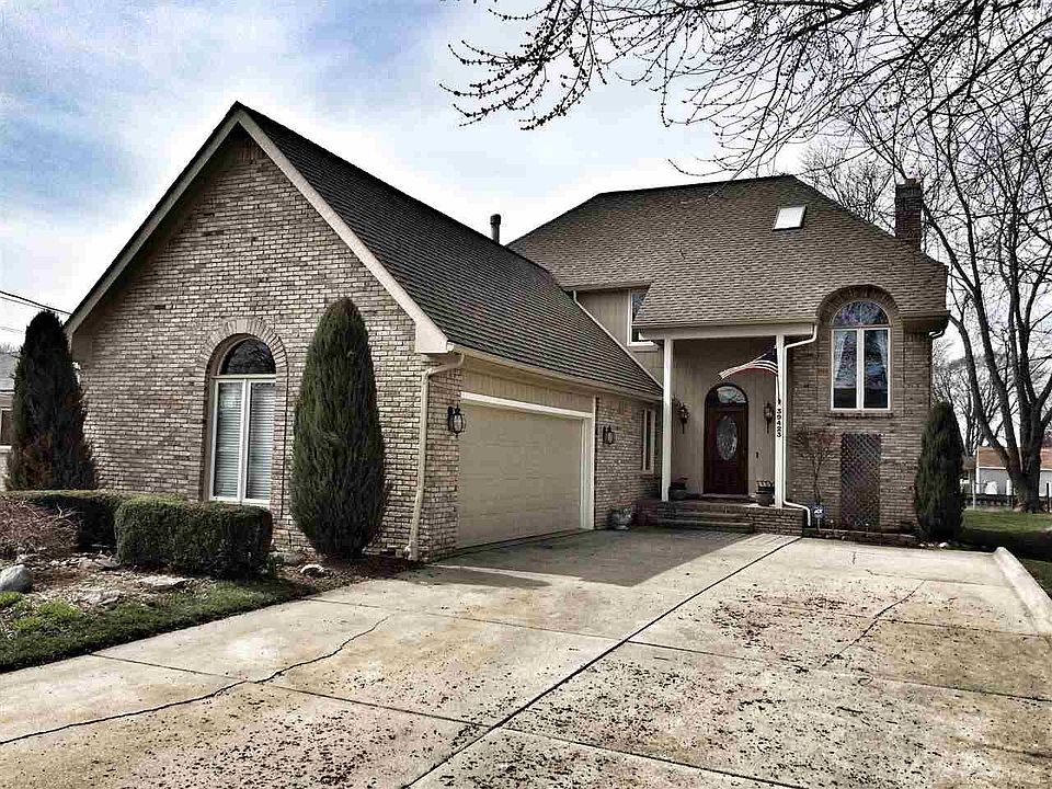 For Sale: 39423 E Archer, Harrison Twp, MI 48045