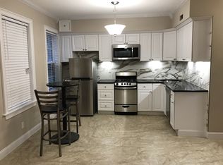 17 Cleveland Pl APT 002, Boston, MA 02113