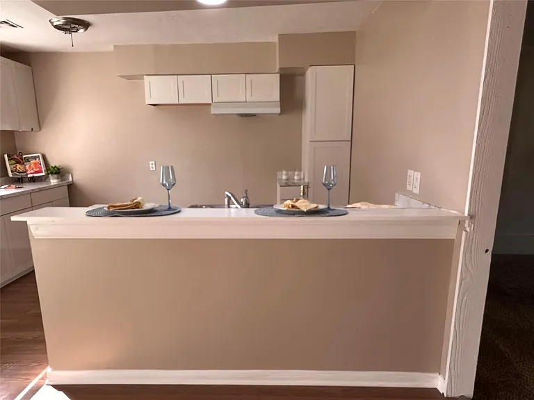 17210 Woodburn Dr — Photo 10