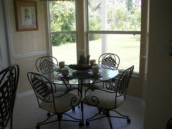 Breaakfast Nook