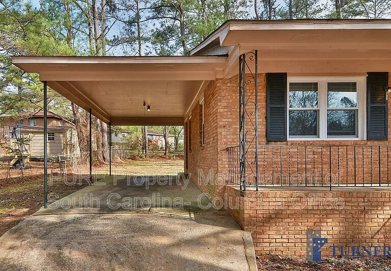 532 Calvary Dr — Photo 6