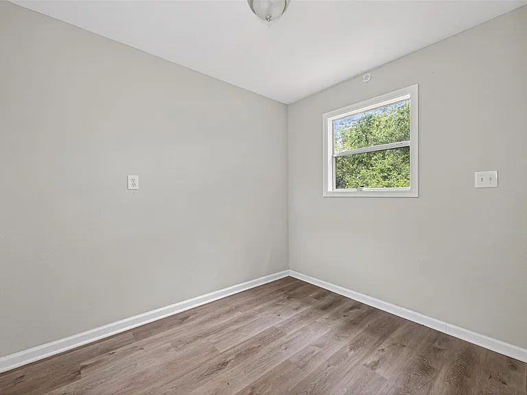 21146 Caney Dr — Photo 20