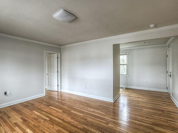2nd image of 1345 Cortlandt St
