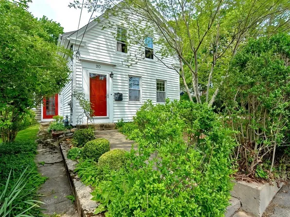 30 Hill St, Weymouth, MA 02189