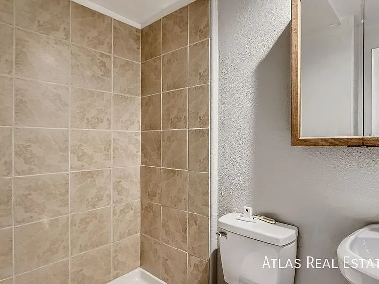 6948 Fountain Ridge Cir — Photo 10