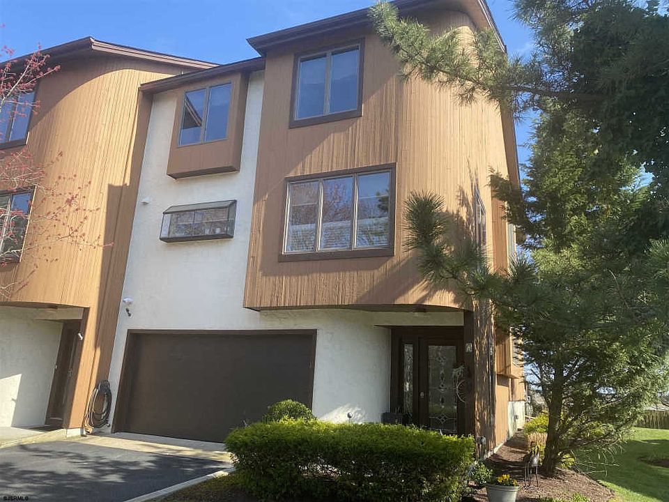 1st image of 7 Marlin Ct #7