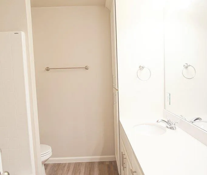 4310 NE 119th St — Photo 3