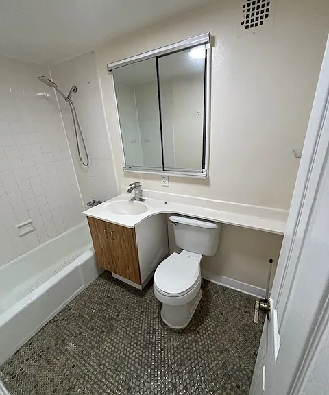 327 E 92nd St #1D — Photo 8