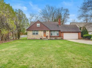 24037 Mastick Rd, North Olmsted, OH 44070