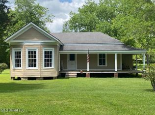 6301 Tanner Williams Rd, Lucedale, MS 39452