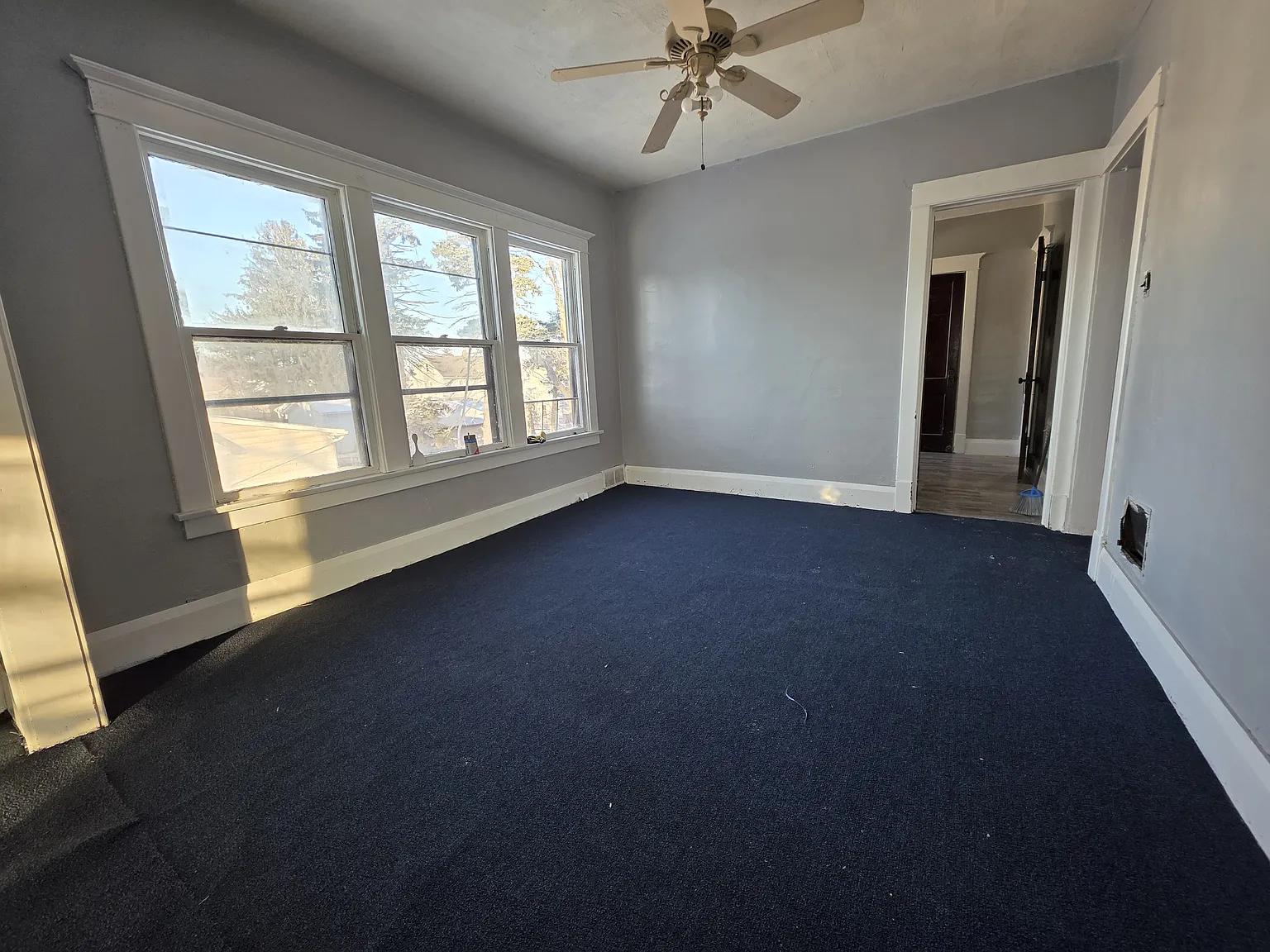 2 bed, 1200 sqft, $1,200 — Photo 2