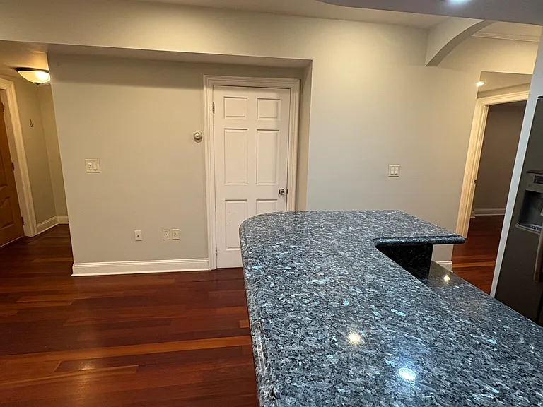 106 E Brookline St #1 — Photo 5