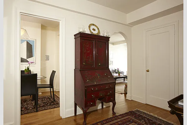 Sold by Stribling | media 3