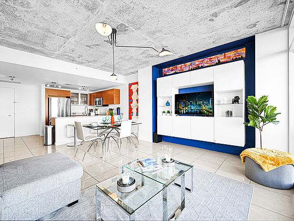 4th image of 3250 NE 1st Ave APT 909