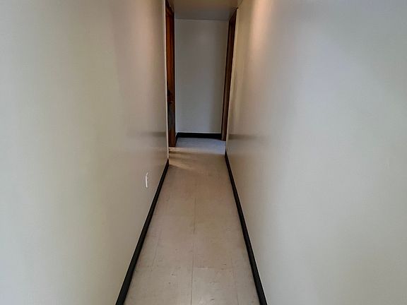 2nd image of 5666 Gardenhill Ln