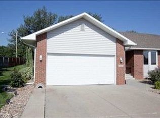 5846 N 92nd Ave, Omaha, NE 68134