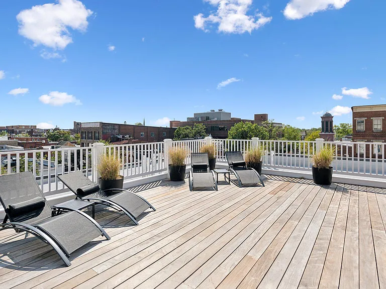 901 King St #301 — Photo 10