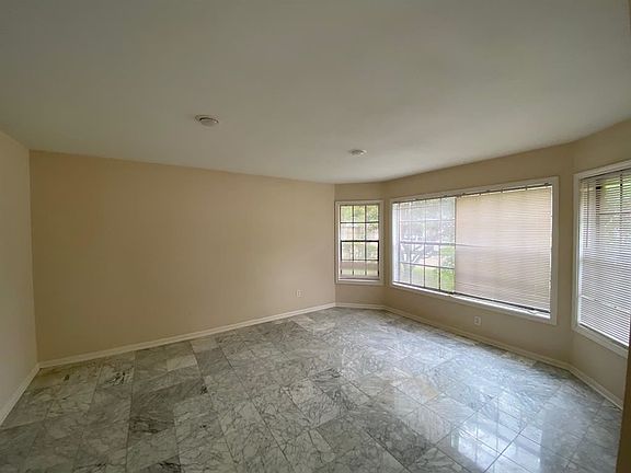 4th image of 2118 Braesmeadow Ln