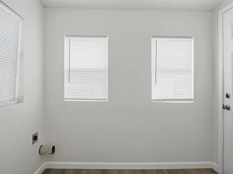 1237 Staton Dr — Photo 23
