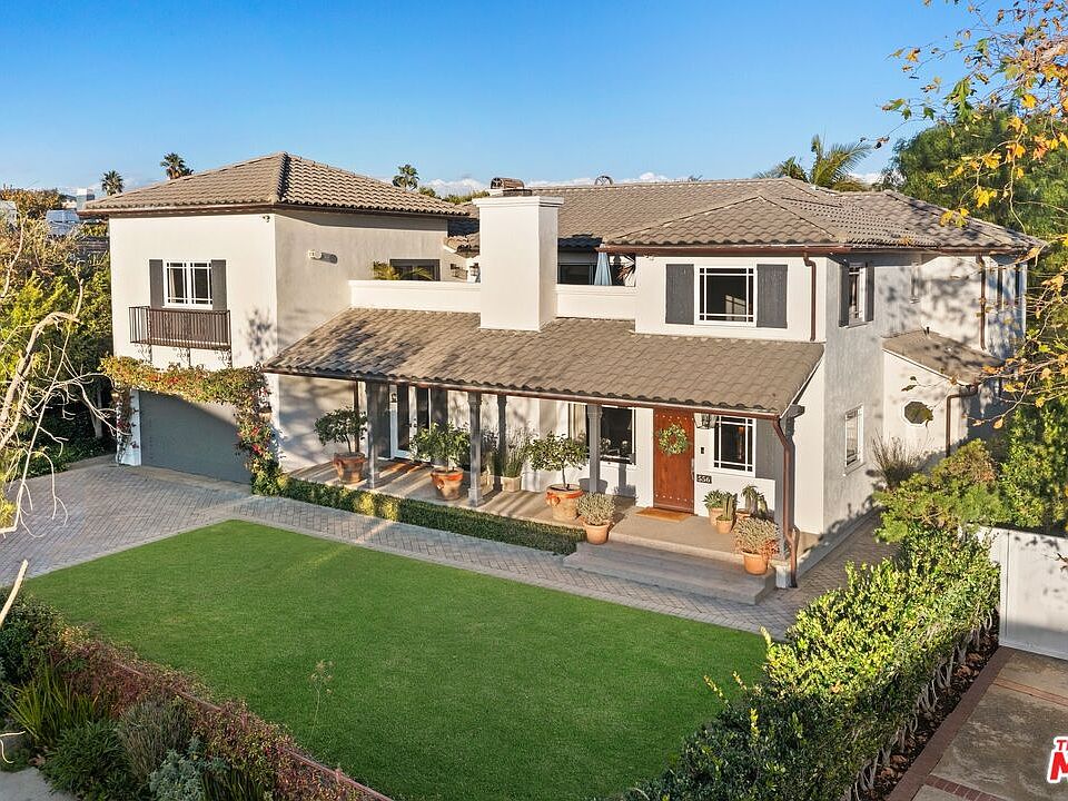 1st image of 556 Chapala Dr
