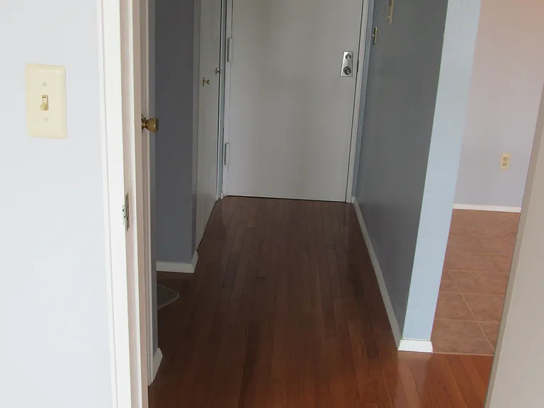 1168 Main St #B — Photo 4