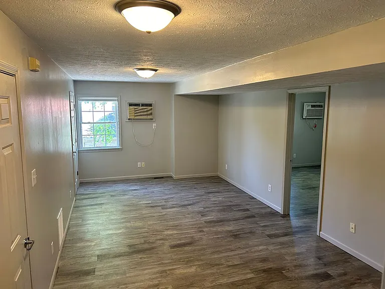 1413 W University Ave #3 — Photo 5