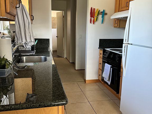 4th image of 641 Rebecca Way