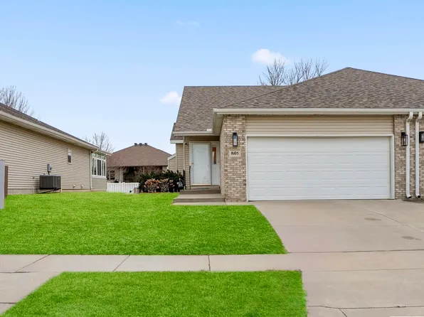 8105 Cheney Ridge Rd, Lincoln, NE 68516