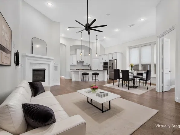 10105 Bitterroot Dr, Oak Pt, TX 75068