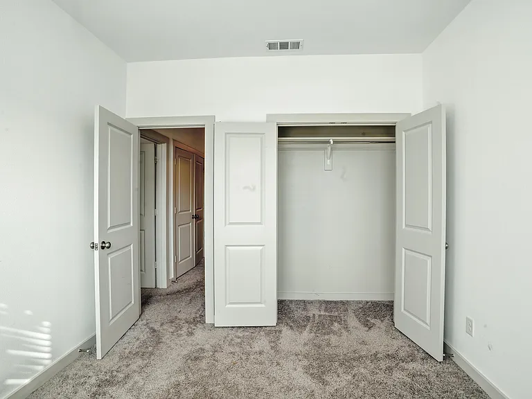 6441 Iron Horse Blvd — Photo 20